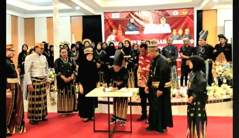 Jumrana Salikki Kukuhkan DPD KM Bulukumba Kabupaten Mimika