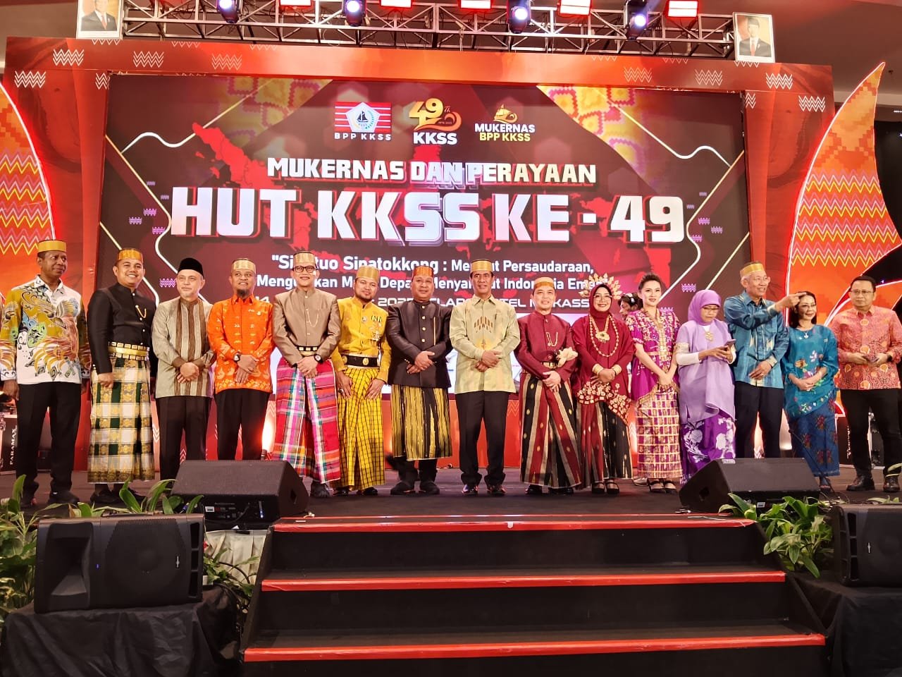 Puncak HUT ke-49 KKSS: Silaturahmi Akbar Warga Perantau, Amran Sulaiman Gaungkan Ekonomi Kerakyatan