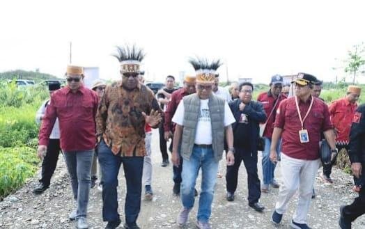 Warga Sulsel Padati Mimika, Perayaan HUT KKSS ke-49 Diwarnai Ground Breaking Baruga